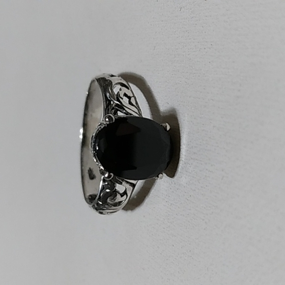 Spinel Ring - Picture 4 of 4